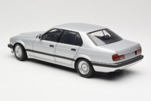BMW 730i E32 Silber Minichamps 1:18 100023000 Metall — Bild 7 von 8