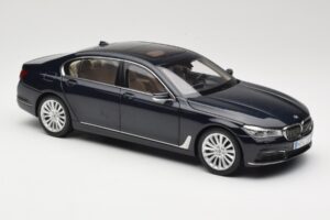 BMW 750Li F02 Imperial Blue Paragon 1:18 80432405586 Metall — Bild 6 von 8