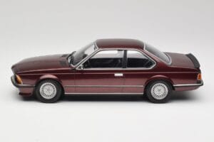 BMW 635 CSi E24 Karmesinrot Metallic Minichamps 1:18 155028105 Metall — Bild 3 von 6