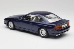 BMW E31 850i Mauritius Blau Maisto 1:18 438813100299 Metall — Bild 7 von 8