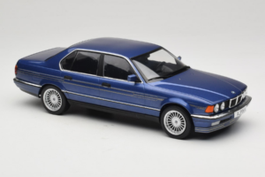 BMW Alpina B11 E32 3.5 Metallic Blue MCG 1:18 MCG18232 Metall — Bild 4 von 6