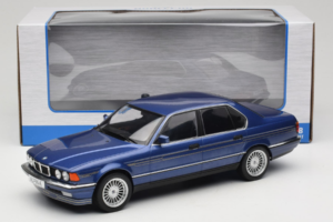 BMW Alpina B11 E32 3.5 Metallic Blue MCG 1:18 MCG18232 Metall — Bild 6 von 6
