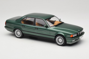 BMW Alpina B11 E32 3.5 Metallic Green MCG 1:18 MCG18233 Metall — Bild 4 von 6