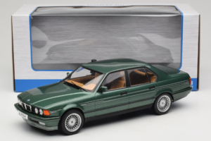 BMW Alpina B11 E32 3.5 Metallic Green MCG 1:18 MCG18233 Metall — Bild 6 von 6