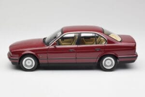 BMW 535i E34 Rot Minichamps 1:18 100024002 Metall — Bild 4 von 8