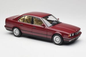 BMW 535i E34 Rot Minichamps 1:18 100024002 Metall — Bild 6 von 8