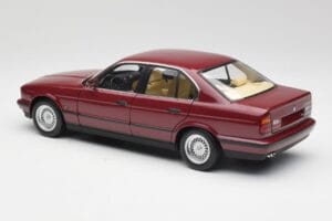 BMW 535i E34 Rot Minichamps 1:18 100024002 Metall — Bild 7 von 8