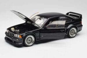 BMW E36 M3 GTR Street Cosmos Schwarz UT Models 1:18 20481 Metall — Bild 2 von 8