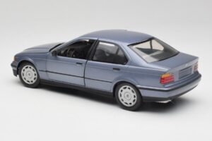 BMW 3-Series E36 Avus Blau UT Models 1:18 180023300 Metall — Bild 7 von 8