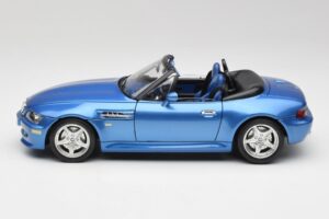 BMW Z3 E36 M Roadster Estoril Blue Bburago 1:18 3349-M1 Metall — Bild 4 von 8