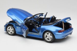 BMW Z3 E36 M Roadster Estoril Blue Bburago 1:18 3349-M1 Metall — Bild 5 von 8
