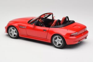 BMW Z3 E36 M Roadster Imola Rot UT Models 1:18 20411 Metall — Bild 7 von 8