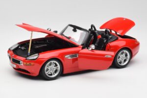 BMW Z8 E52 Roadster Hellrot Bburago 1:18 12032 Metall — Bild 2 von 8