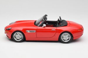 BMW Z8 E52 Roadster Hellrot Bburago 1:18 12032 Metall — Bild 4 von 8