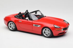BMW Z8 E52 Roadster Hellrot Bburago 1:18 12032 Metall — Bild 6 von 8