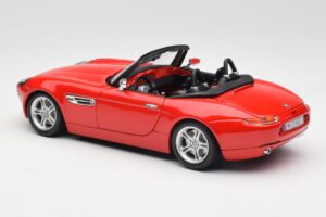 BMW Z8 E52 Roadster Hellrot Bburago 1:18 12032 Metall — Bild 7 von 8