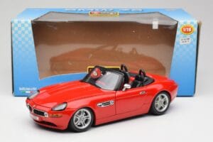 BMW Z8 E52 Rot Bburago 1:18 Z8001 Metall — Bild 8 von 8