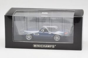 BMW Z8 E52 Topas Blau Minichamps 1:43 431028740 Metall — Bild 5 von 5