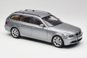 BMW 545i E61 Touring Hellgrau Kyosho 1:18 80430308414 Metall — Bild 6 von 8