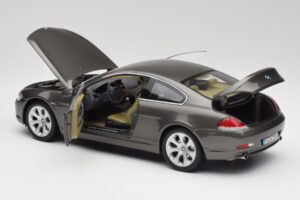 BMW 6 E63 Coupe Hellbronze Kyosho 1:18 80430153283 Metall — Bild 5 von 8