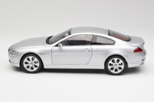 BMW 645Ci E63 Silber Kyosho 1:18 80430153285 Metall — Bild 4 von 8