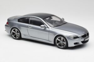 BMW M6 E63 Silver Grau Kyosho 1:18 08703GR Metall — Bild 6 von 8