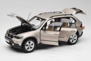 BMW X5 E70 4.8i Platinum Bronze Metallic Kyosho 1:18 80430413413 Metall — Bild 2 von 8