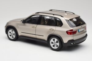 BMW X5 E70 4.8i Platinum Bronze Metallic Kyosho 1:18 80430413413 Metall — Bild 7 von 8