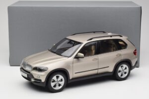 BMW X5 E70 4.8i Platinum Bronze Metallic Kyosho 1:18 80430413413 Metall — Bild 8 von 8