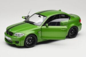 BMW 1er E82 Coupe Taiga Green Metallic Minichamps 1:18 110020024 Metall — Bild 2 von 8