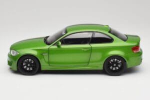 BMW 1er E82 Coupe Taiga Green Metallic Minichamps 1:18 110020024 Metall — Bild 4 von 8