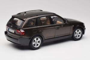 BMW X3 E83 3.0d Dunkelbraun Metallic Kyosho 1:18 80430300736 Metall — Bild 3 von 8