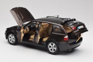 BMW X3 E83 3.0d Dunkelbraun Metallic Kyosho 1:18 80430300736 Metall — Bild 5 von 8
