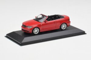 BMW 1er E88 Cabriolet Karminrot Minichamps 1:43 431026230 Metall — Bild 2 von 5