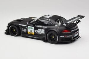 BMW Z4 E89 GT3 #19 Pixum C. Hurtgen / D. Baumann Spa 24 Hours Winner 2013 Minichamps 1:18 151132399 Metall — Bild 5 von 6