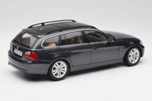BMW 330i E91 Touring Dunkelgrau Kyosho 1:18 80430394360 Metall — Bild 3 von 8