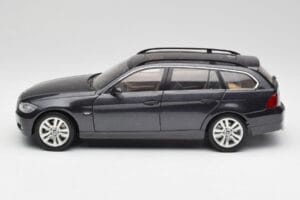 BMW 330i E91 Touring Dunkelgrau Kyosho 1:18 80430394360 Metall — Bild 4 von 8