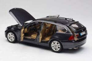 BMW 330i E91 Touring Dunkelgrau Kyosho 1:18 80430394360 Metall — Bild 5 von 8