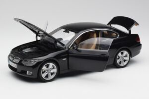 BMW 3 E92 Coupe Schwarz Kyosho 1:18 80430407222 Metall — Bild 2 von 8