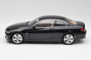 BMW 3 E92 Coupe Schwarz Kyosho 1:18 80430407222 Metall — Bild 4 von 8