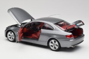 BMW 330i E92 Coupe Grau Metallic Kyosho 1:18 80430407220 Metall — Bild 5 von 8