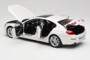 BMW 6 F06 Gran Coupe Mineral Weiß Paragon 1:18 80432218741 Metall — Bild 5 von 8