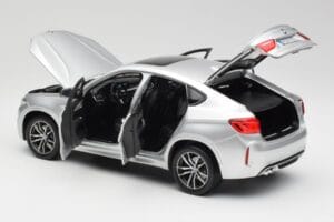 BMW X6 M F86 Silber Norev 1:18 183200 Metall — Bild 5 von 8