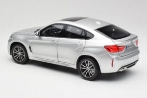 BMW X6 M F86 Silber Norev 1:18 183200 Metall — Bild 7 von 8