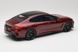 BMW M850i G15 M Performance Melbourne Red Metallic GT Spirit 1:18 GT493 Resin — Bild 2 von 6