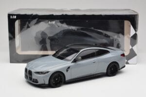 BMW M4 G82 Brooklyn Grau Minichamps 1:18 155020124 Metall — Bild 6 von 6