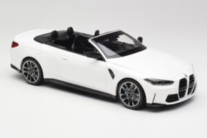 BMW M4 G82 Cabriolet Alpine White Minichamps 1:18 155021031 Metall — Bild 4 von 6