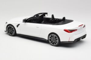 BMW M4 G82 Cabriolet Alpine White Minichamps 1:18 155021031 Metall — Bild 5 von 6