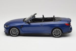 BMW M4 G82 Cabriolet Frozen Portimao Blue Minichamps 1:18 155021030 Metall — Bild 3 von 6