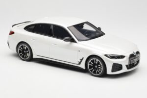 BMW i4 M50 G26 Mineral Weiß Metallic Otto 1:18 OT1074 Resin — Bild 4 von 6